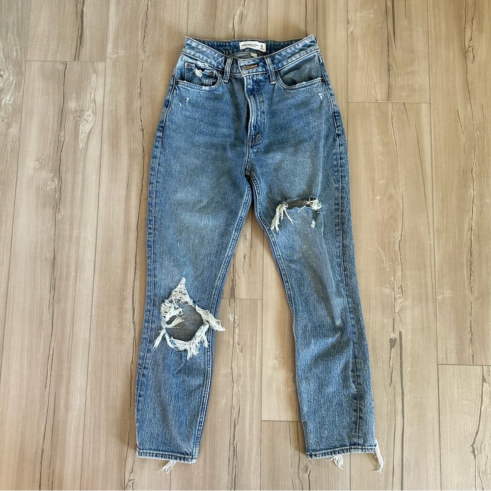 Abercrombie High Rise Mom Jeans Curve Love